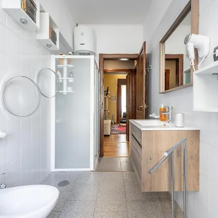 Apartamento Leonardo Da Vinci - *